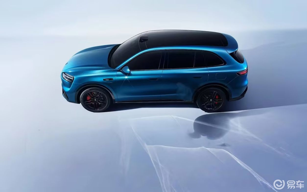 通勤党福音！问界M6核心竞争力是“会玩”，座椅还能躺平