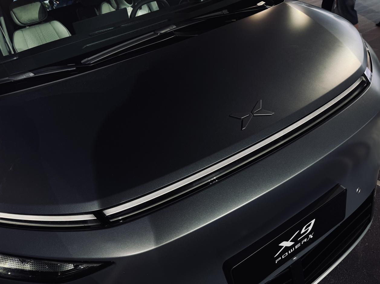 小鹏X9增程版开启预售，35万起售本月上市