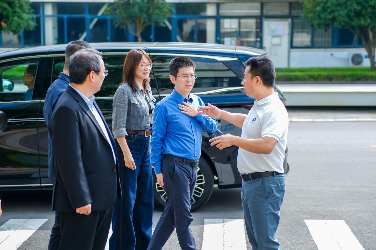 探访东风风行工厂:20万星海V9,交出40万级MPV答卷