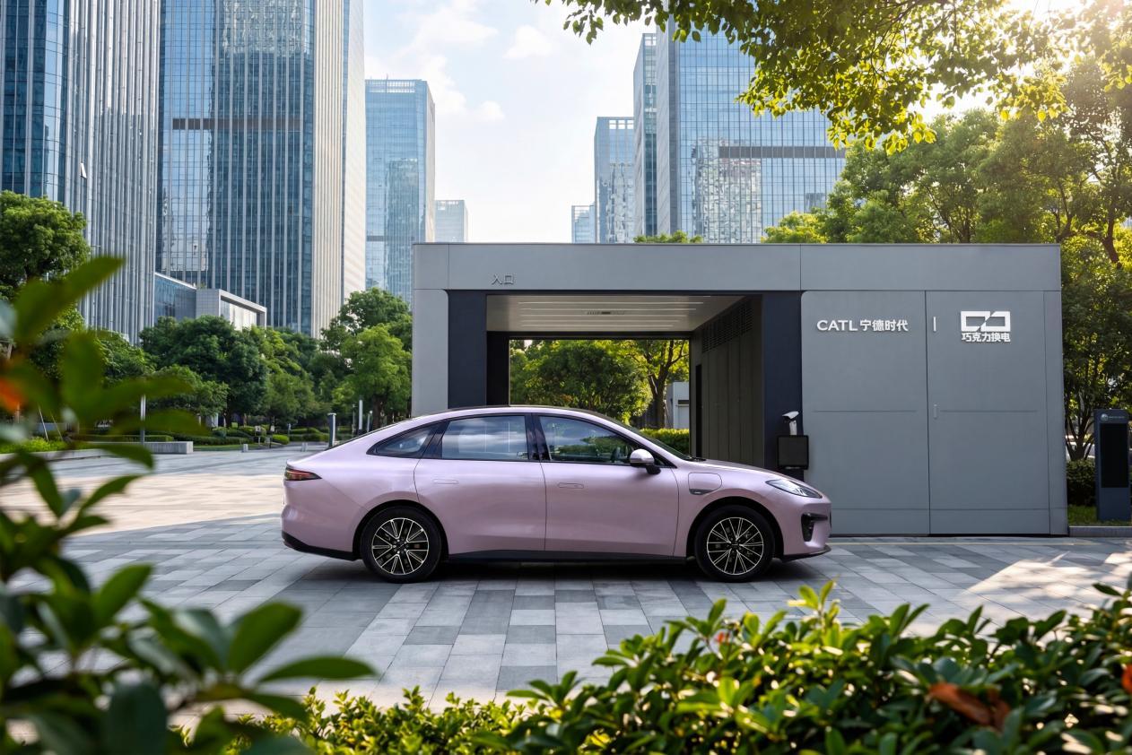 兆瓦闪充够猛 但埃安RT super更猛:99秒满电出发