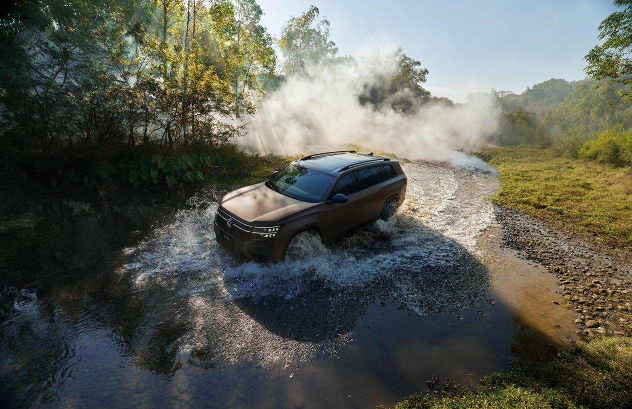 增程旗舰加混动双线出击，上汽大众在北京车展不只是亮相新车