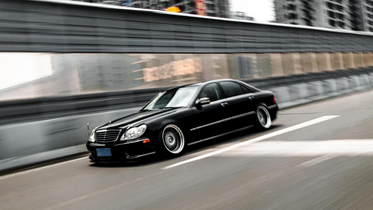 “蝴蝶奔”的优雅蜕变!奔驰S级邂逅JDM VIP改装美学