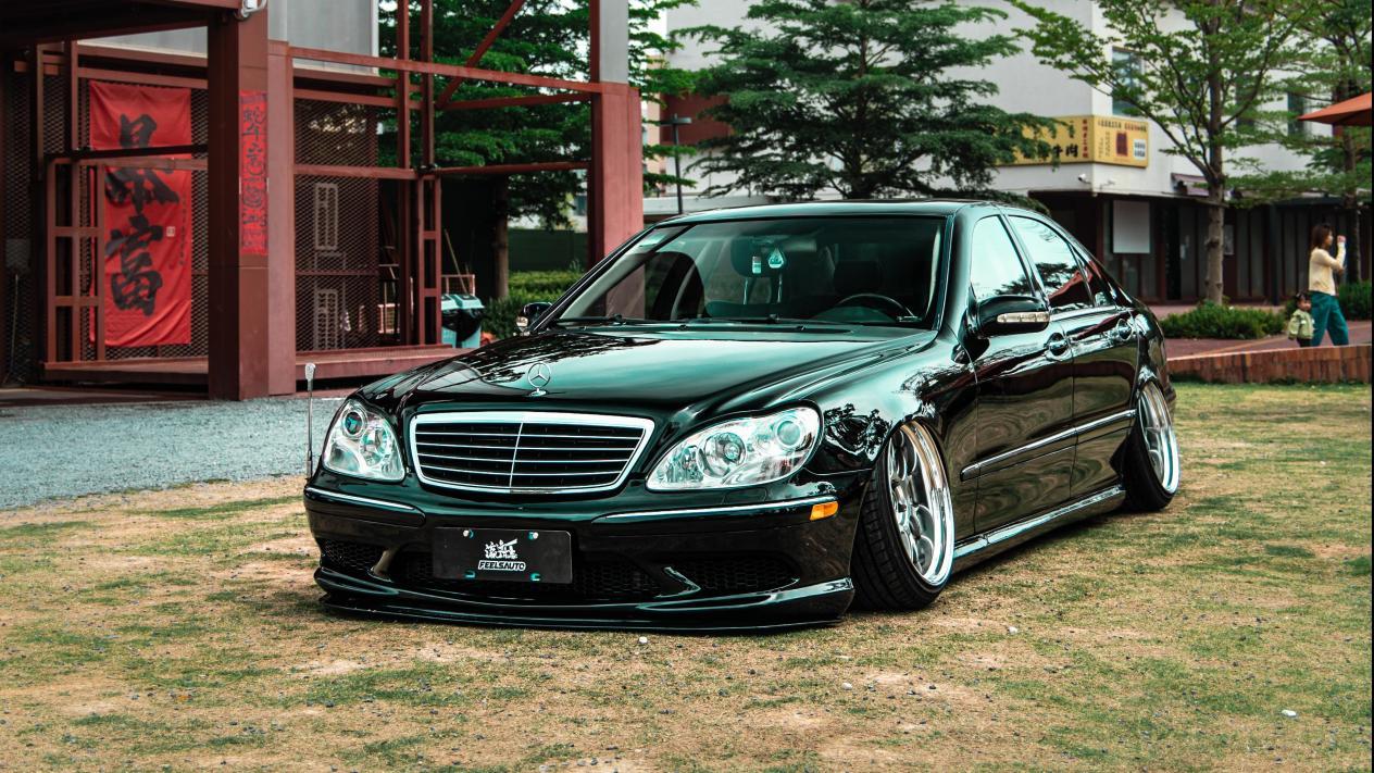 “蝴蝶奔”的优雅蜕变!奔驰S级邂逅JDM VIP改装美学