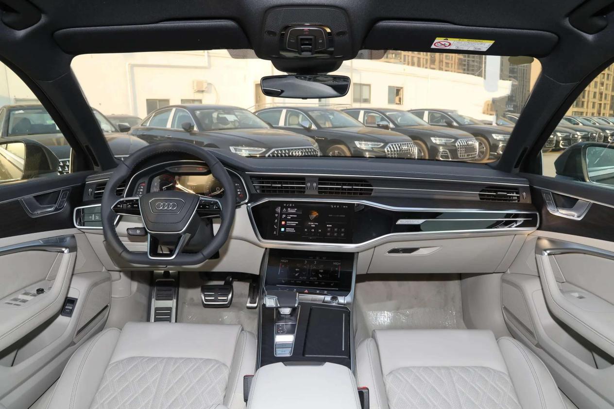 豪车之间的对决,凯迪拉克CT6和奥迪A6L,选谁更合适?