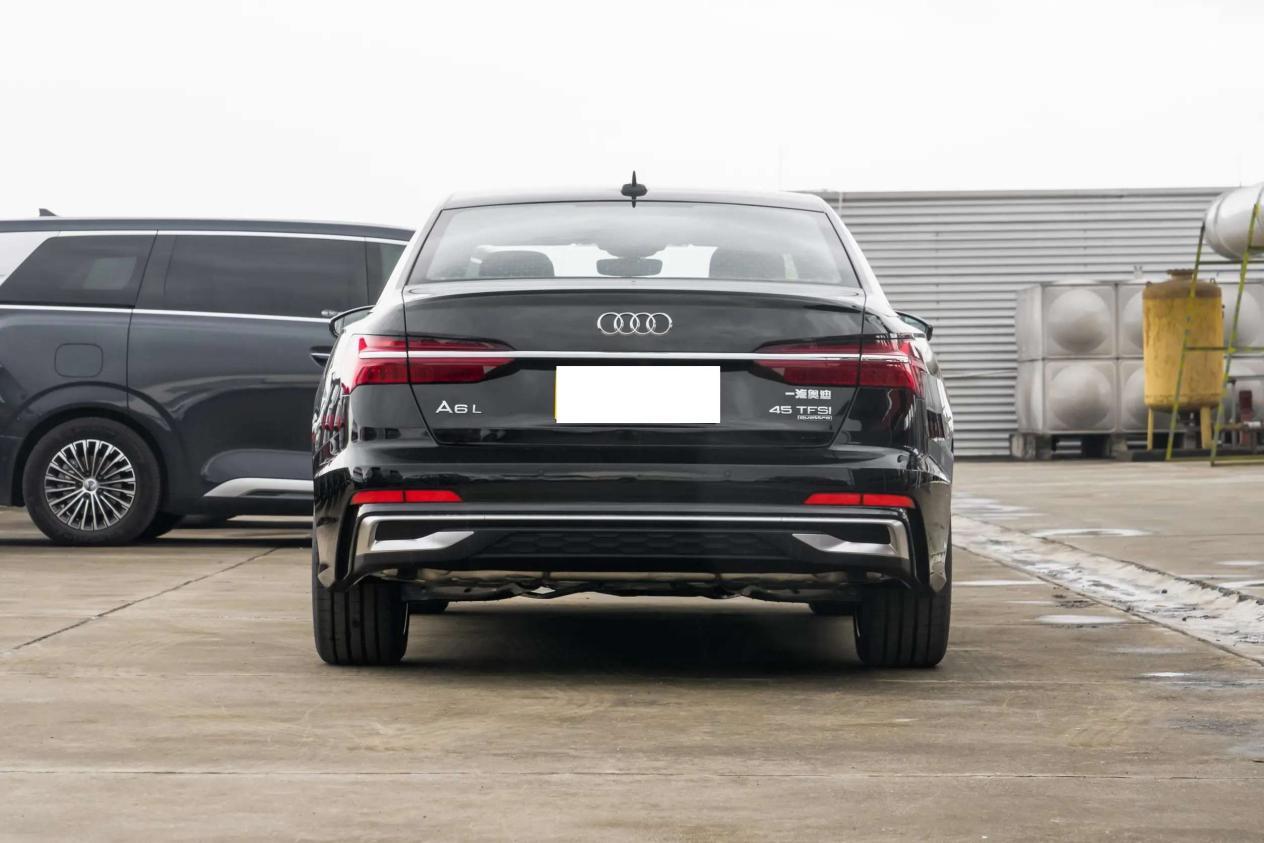 豪车之间的对决,凯迪拉克CT6和奥迪A6L,选谁更合适?