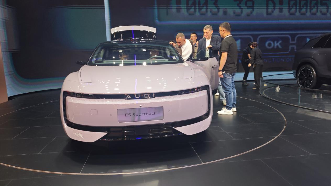 上汽集团双品牌点亮广州车展,“合资2.0”战略进入落地期