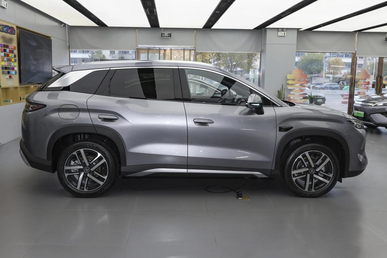 好中选更好,长安启源Q07激光版和宋L DM-i,看谁?