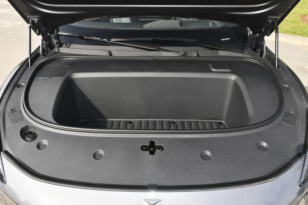 追求辅助驾驶,13万小鹏MONA M03和深蓝L06选谁