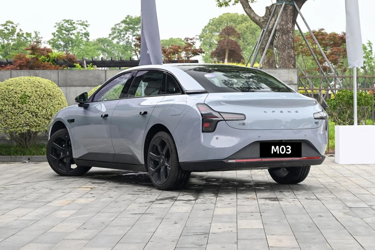 追求辅助驾驶,13万小鹏MONA M03和深蓝L06选谁