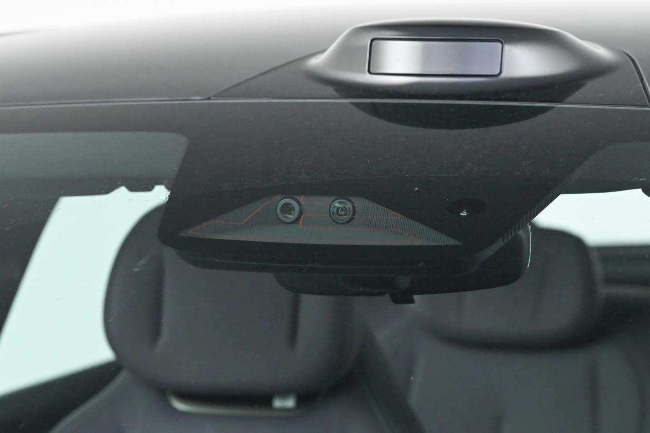 13万级纯电之争:深蓝L06为何比小鹏M03更值得选?