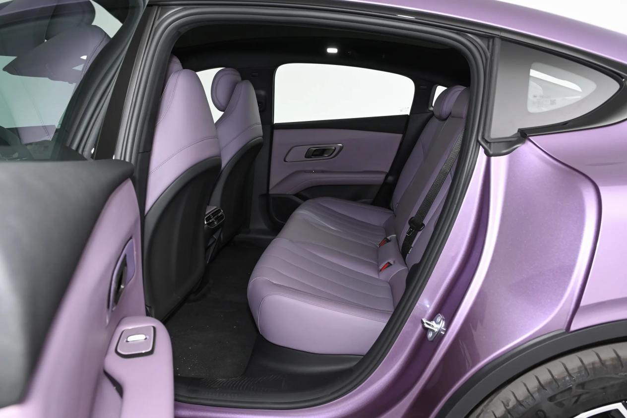 13万级纯电之争:深蓝L06为何比小鹏M03更值得选?