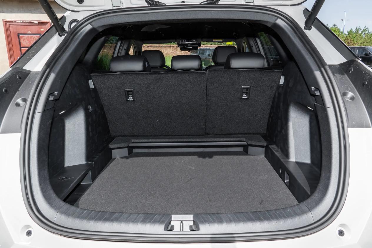 过年返乡双雄会,长安启源Q07激光版Or海狮06DM-i