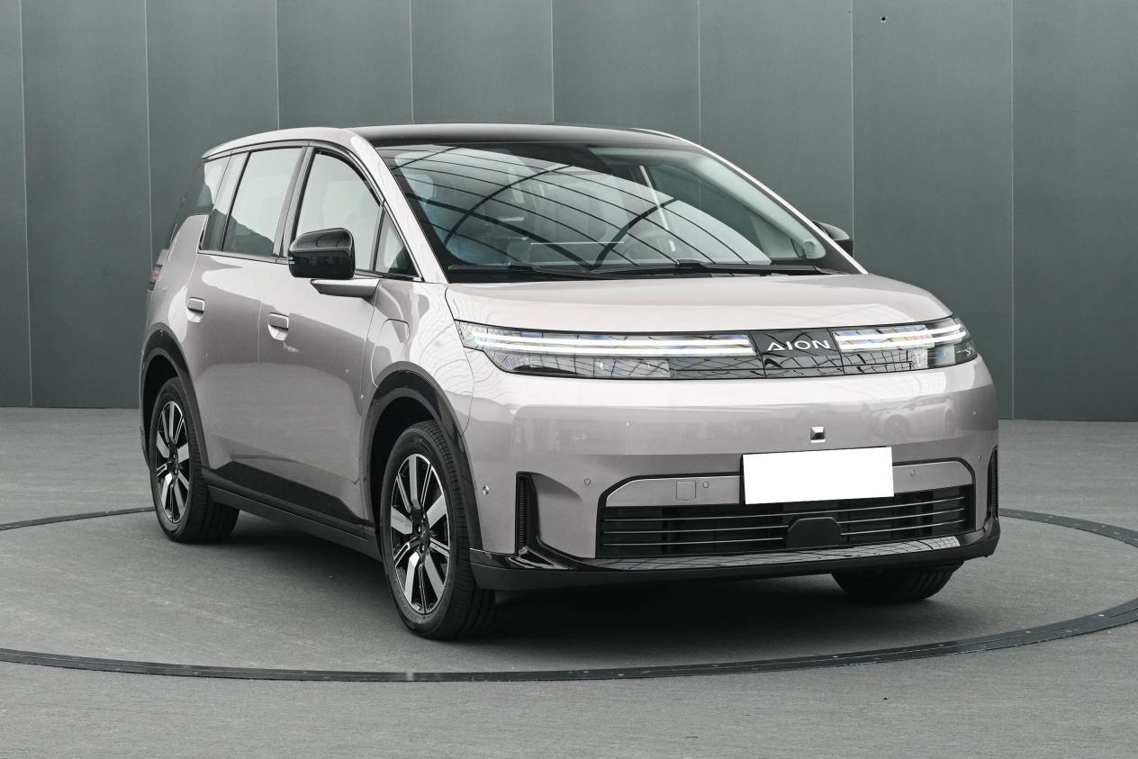 630km续航+激光雷达，主打大五座，埃安N60首发亮相