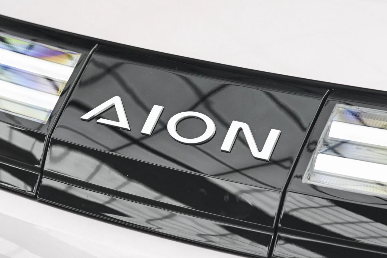 630km续航+激光雷达,主打大五座,埃安N60首发亮相