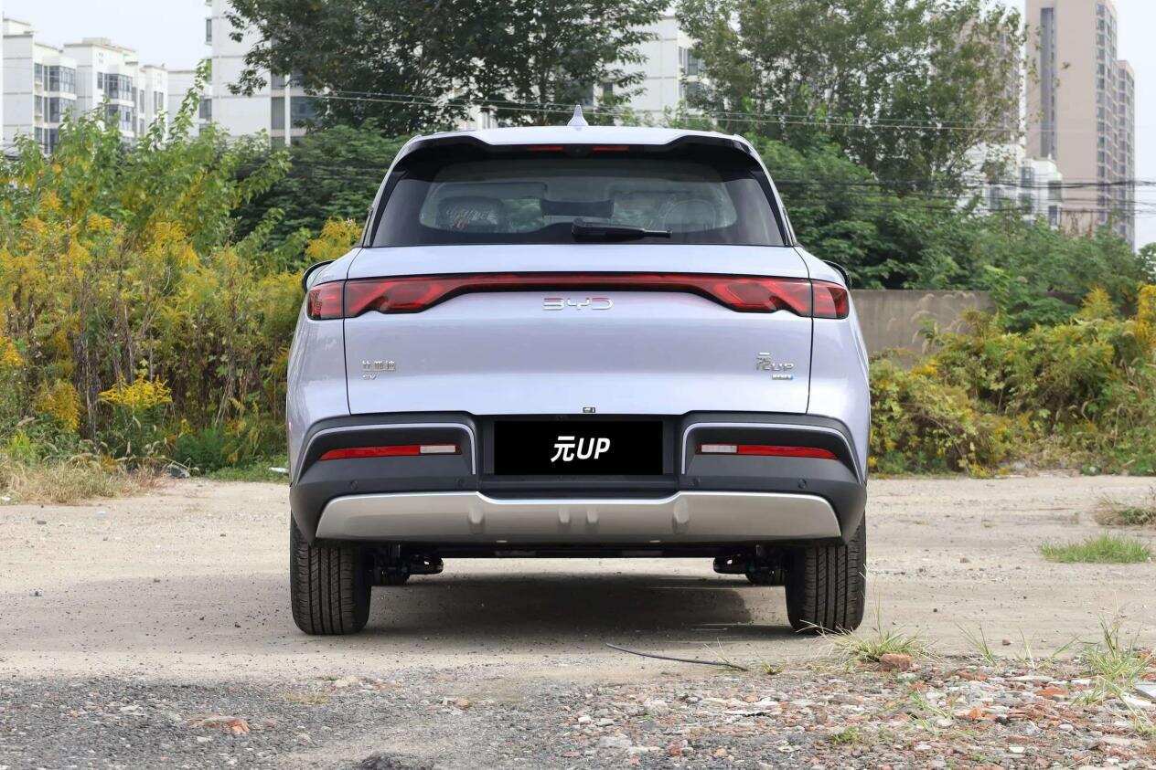 10万级纯电SUV，全新Q05和元UP怎么选？
