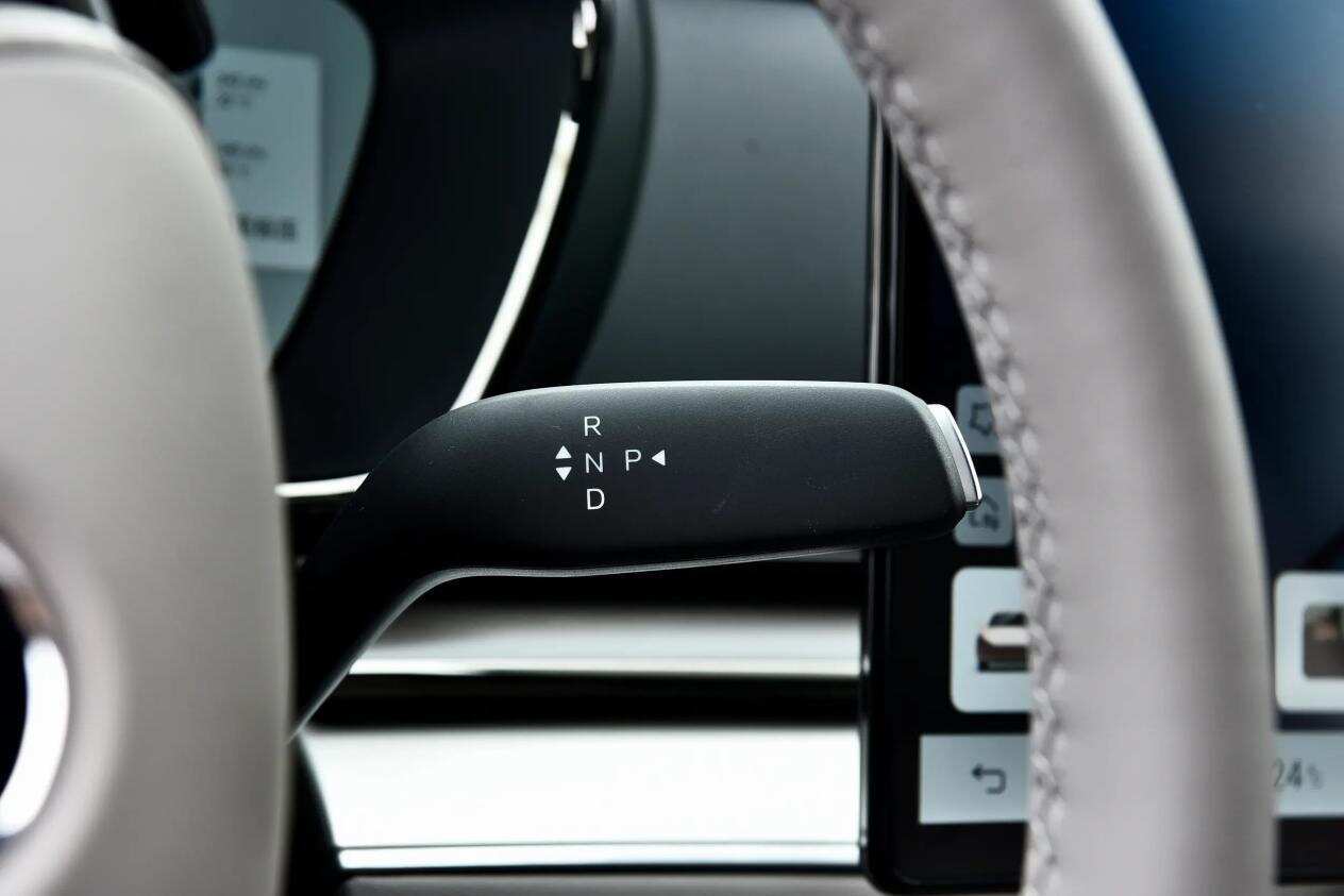 中大型混动轿车之争,选谁更合适?