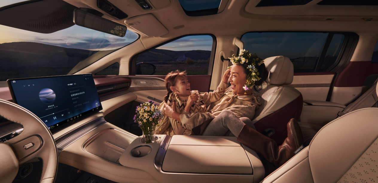 小鹏X9纯电版用第二代VLA打造妈妈安心开的科技体验