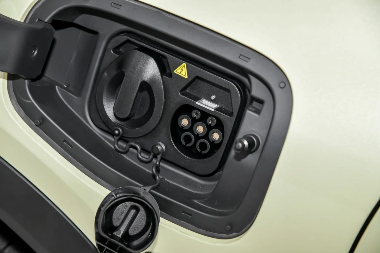 身材高大的人选纯电车，10万级全新Q05、元UP，选谁？