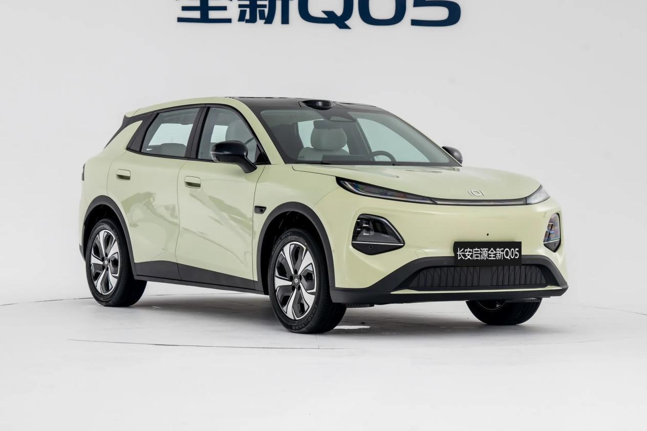身材高大的人选纯电车，10万级全新Q05、元UP，选谁？