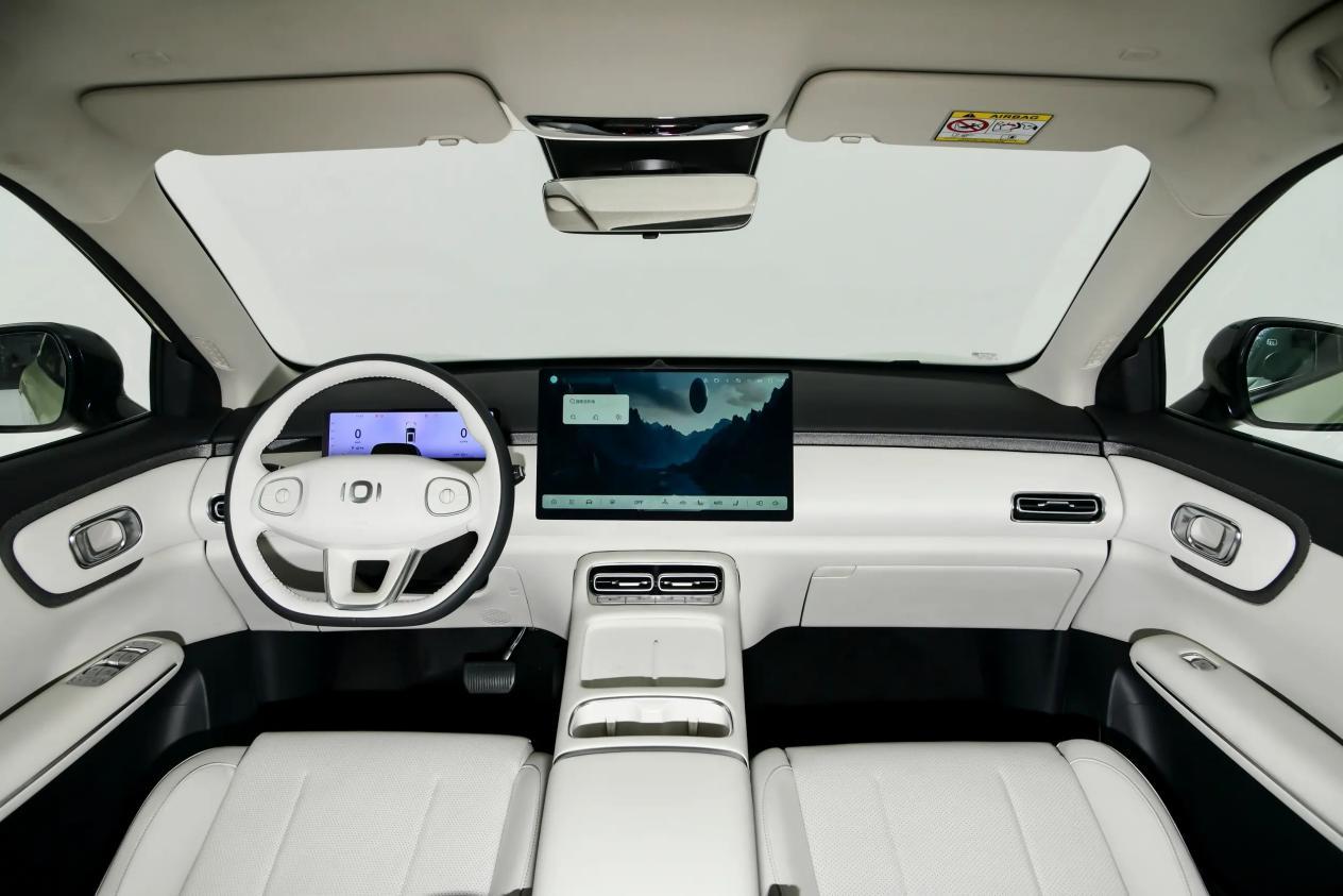 身材高大的人选纯电车，10万级全新Q05、元UP，选谁？