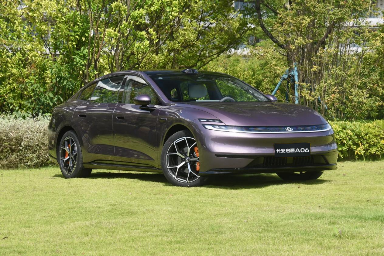 春季用车，长安启源A06和小鹏MONA M03，差别在哪