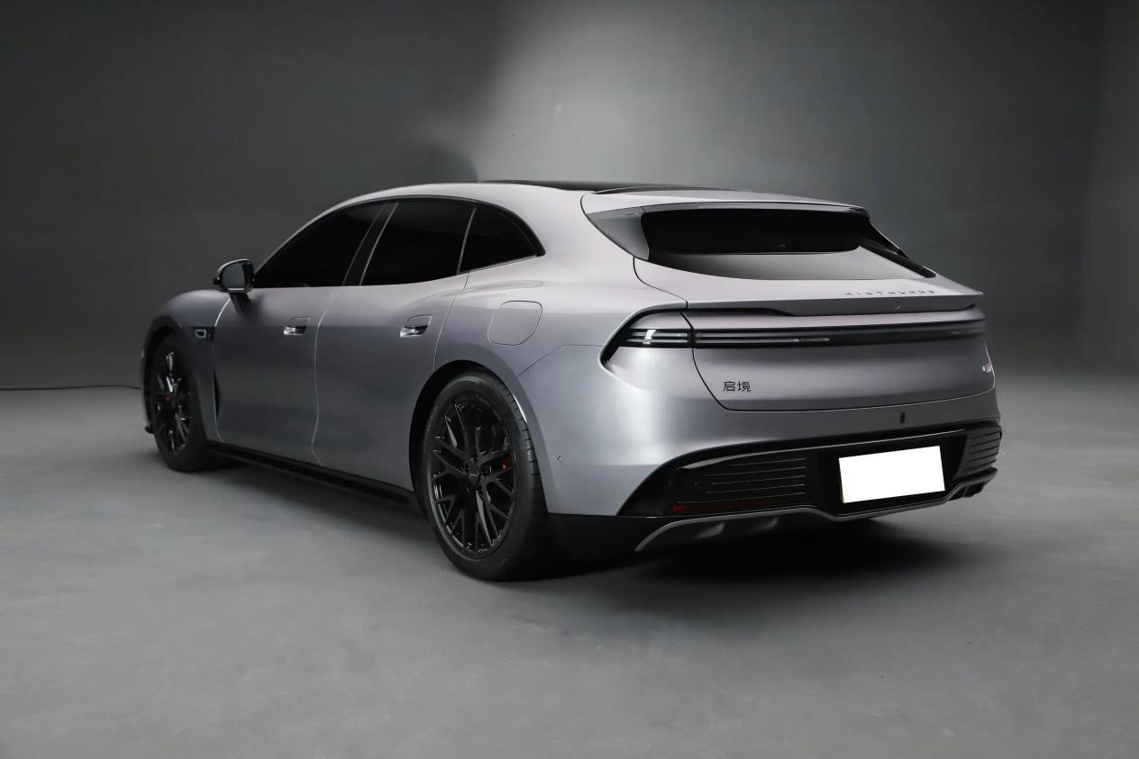 猎装轿跑外观,鸿蒙座舱、乾崑智驾赋能,带你看启境GT7