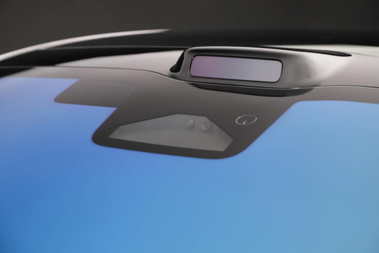 猎装轿跑外观,鸿蒙座舱、乾崑智驾赋能,带你看启境GT7