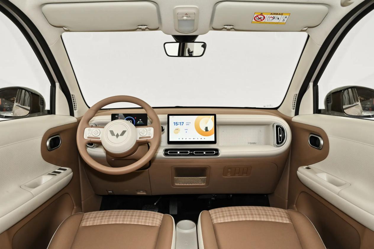 置换补贴价4.28万起，第五代宏光MINIEV来了