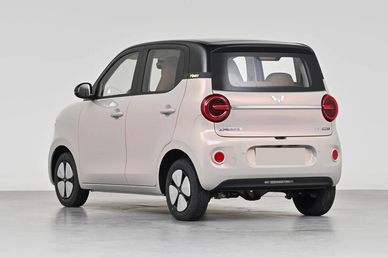 置换补贴价4.28万起，第五代宏光MINIEV来了