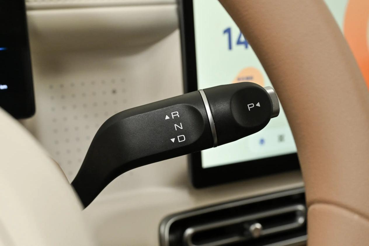 置换补贴价4.28万起，第五代宏光MINIEV来了