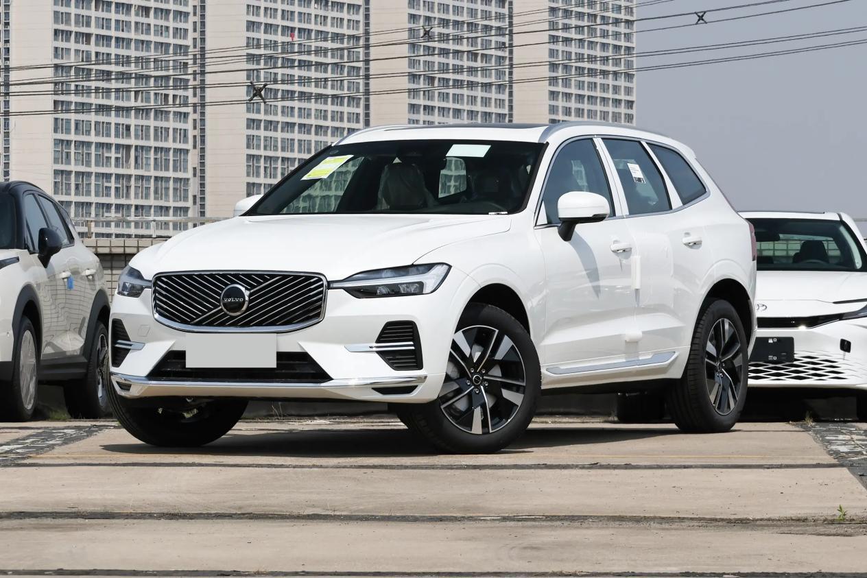 沃尔沃XC60限时23.99万起，遇上老款奥迪Q5L选谁