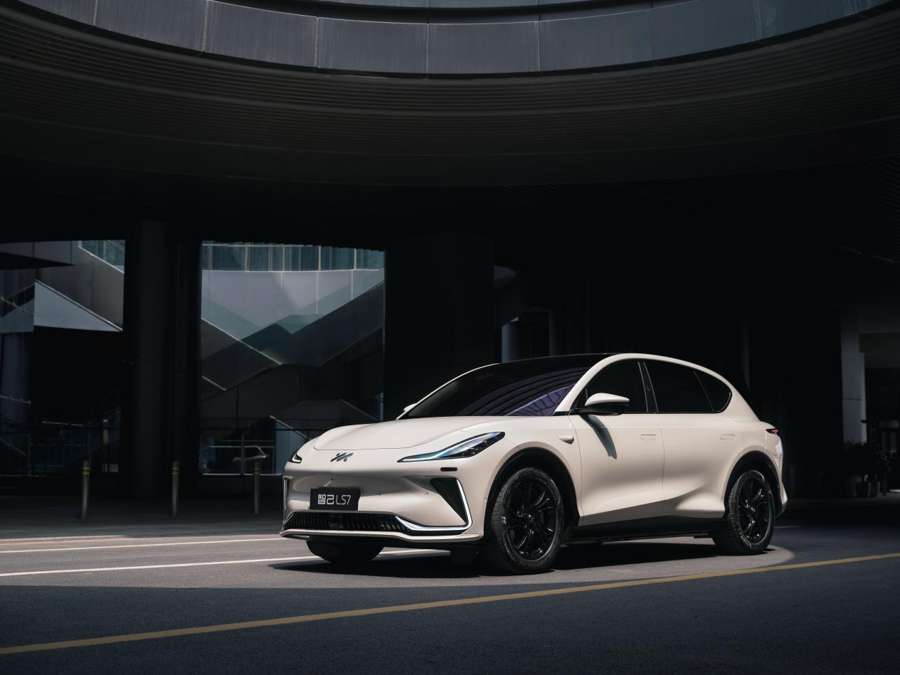 智己ls7视野-a柱-后排座-易车