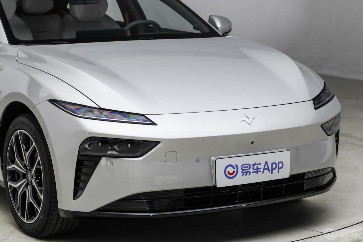 年轻人真的需要一台车吗？我们拆了三台车进行回答