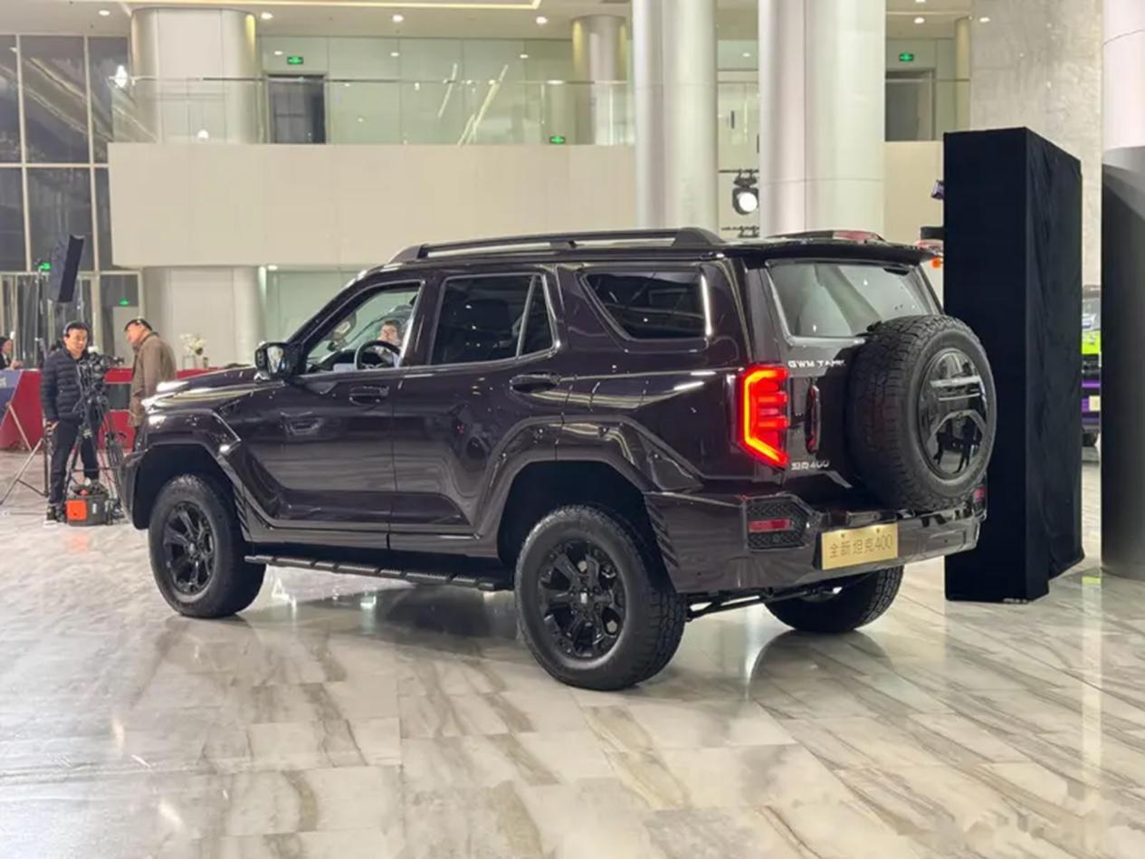 30.98万起！全新坦克400预售，颜值在线，双动力可选