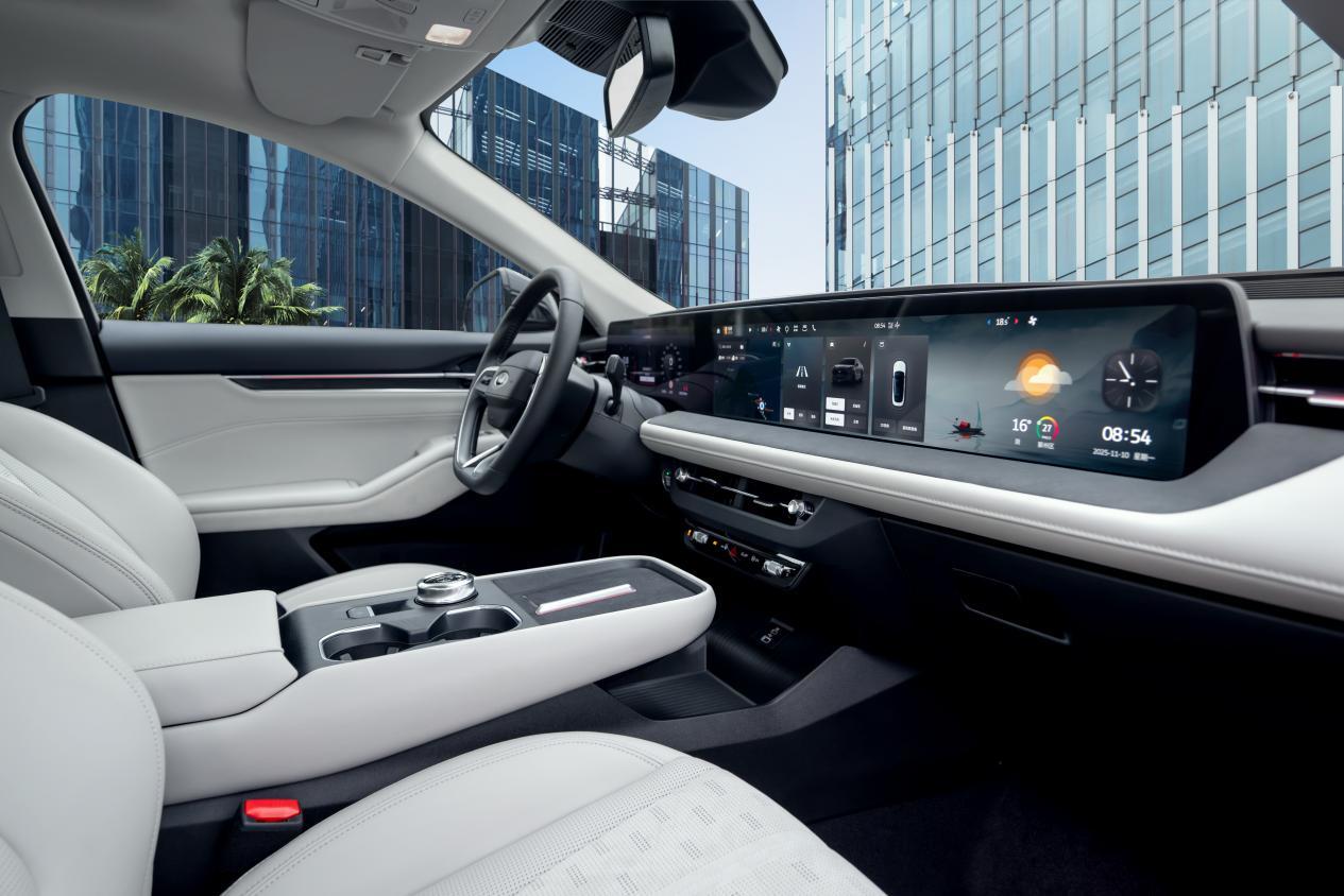 设计更年轻化,智能化大幅度提升,福特新蒙迪欧亮相广州车展