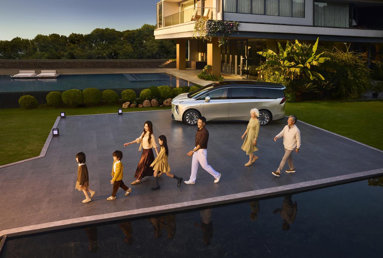 别克至境世家上市，44万起售的MPV要把别墅搬上车？​