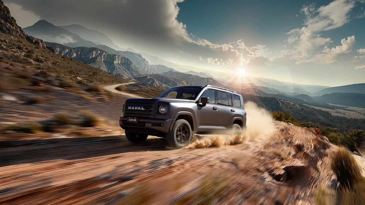 二代哈弗H9穿越版上市，重塑硬派越野标杆