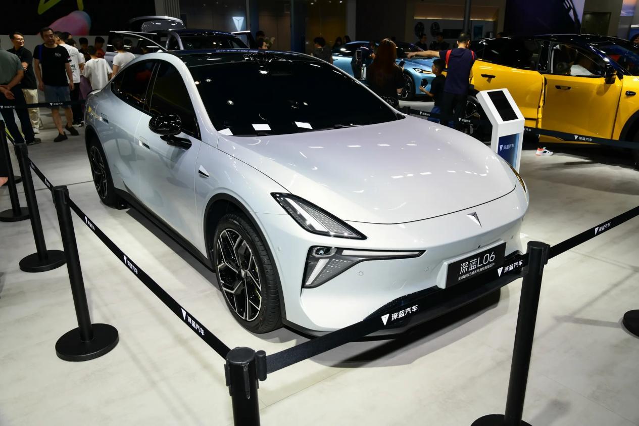 十三、四万，智能、底盘和续航，深蓝L06与小鹏M03咋选