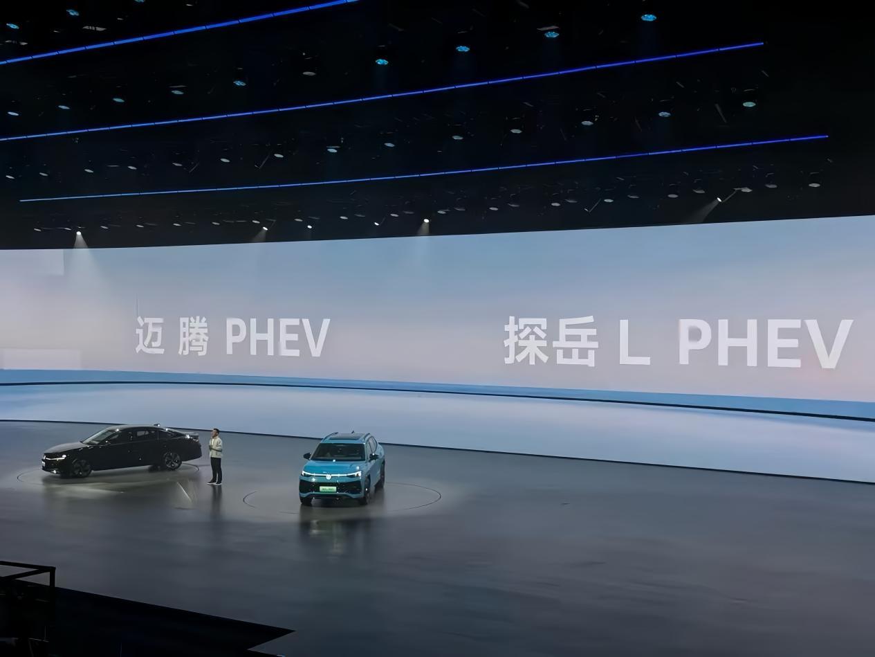 全新迈腾PHEV首发，127公里纯电续航，二季度上市