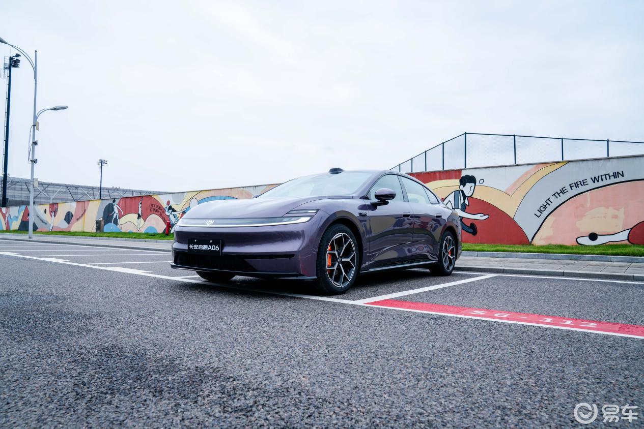 长安启源A06 VS 小鹏MONA M03，谁体验更好？