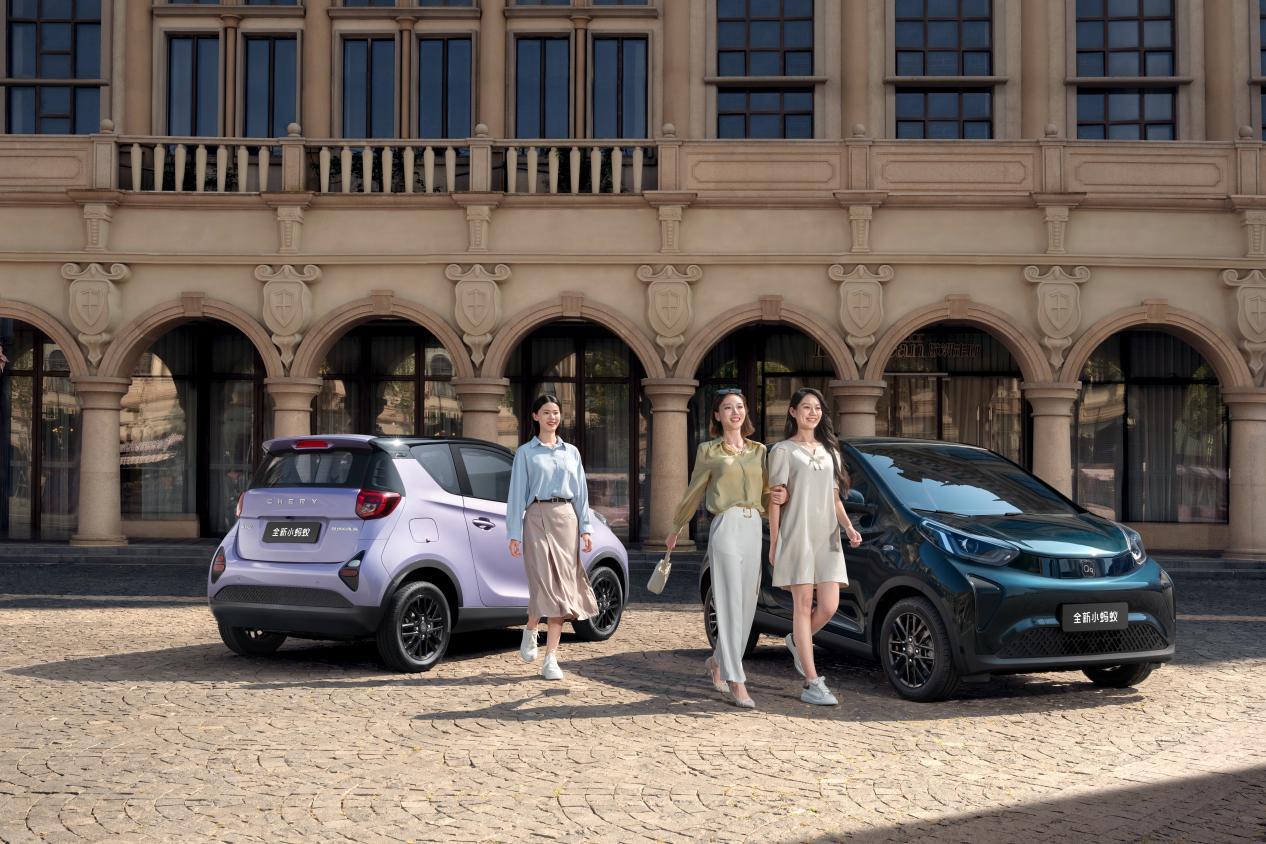 小蚂蚁kv 4 逆光双车正反45度(1)