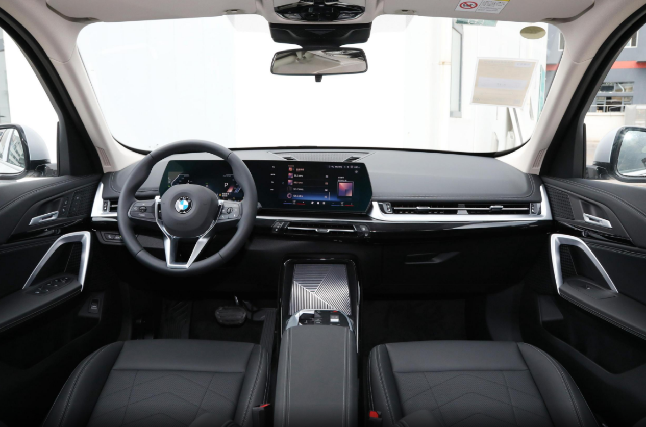 宝马x1和奔驰gla220哪个好_易车知识库