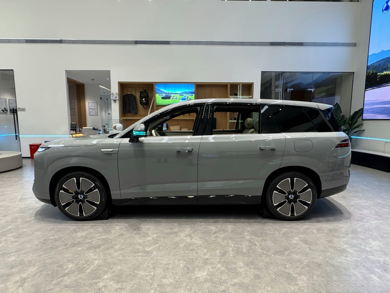 35万级家庭SUV新选择？腾势N8L 续航1300公里