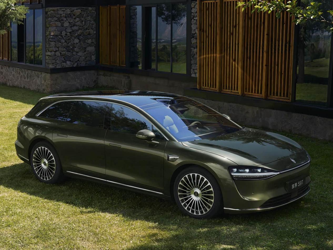 35万级高端旅行车对决,享界S9GT对比腾势Z9GT