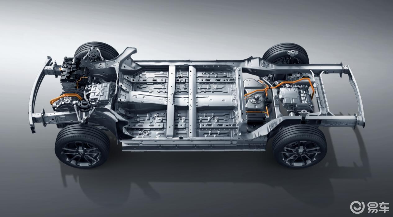 岚图free四驱-副车架-离地间隙-易车