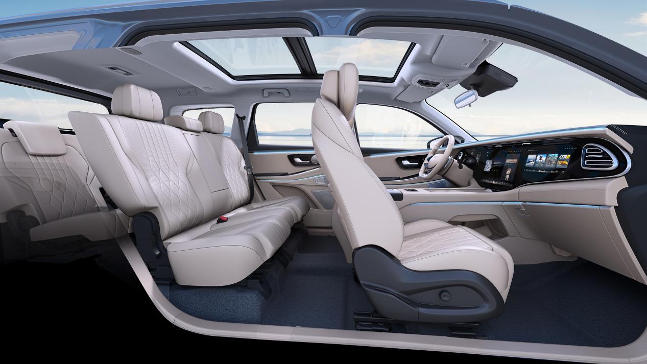 星途揽月不仅营造了宽裕,舒适的二排空间_易车