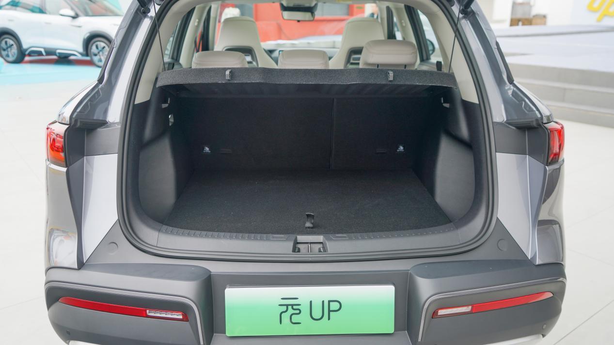 元up可见新车依然拥有浓浓的比亚迪味道_易车