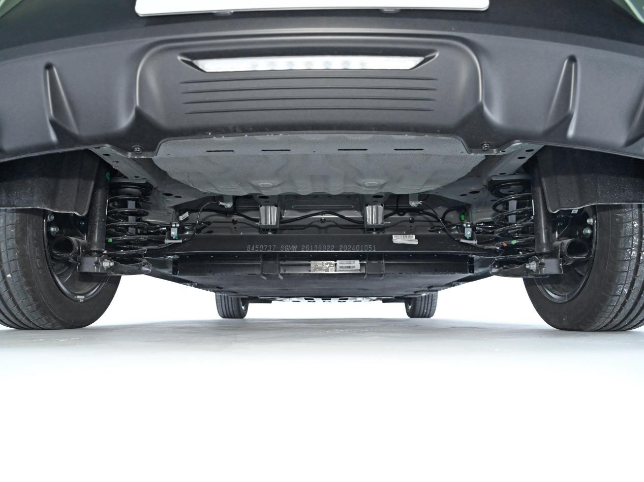 五菱缤果plus缤果plus的底盘专为国人进行了舒适化调校