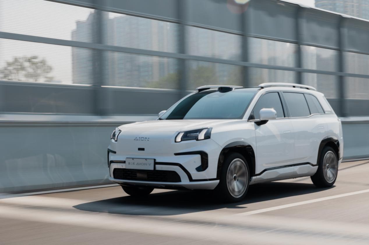 埃安霸王龙650智豪版完胜宋PLUS EV520尊贵型