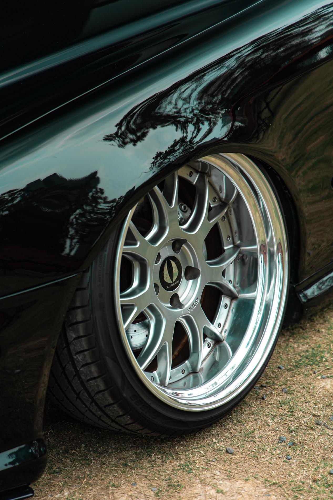 “蝴蝶奔”的优雅蜕变!奔驰S级邂逅JDM VIP改装美学